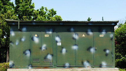 工業(yè)配電柜插頭 設(shè)計(jì)與應(yīng)用要點(diǎn)